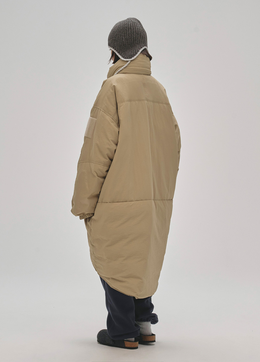 長版軍風份量感羽絨大衣